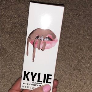 **BRAND NEW** Matte liquid lipstick